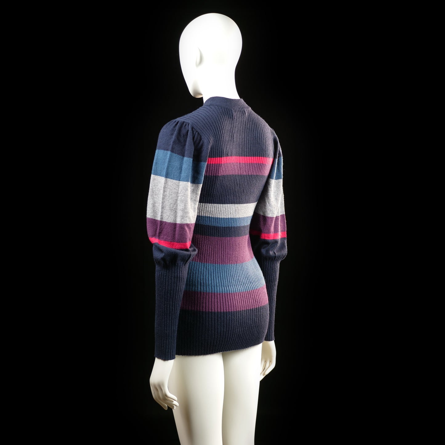 Sweater - Multicolored - Size L - (NEW)
