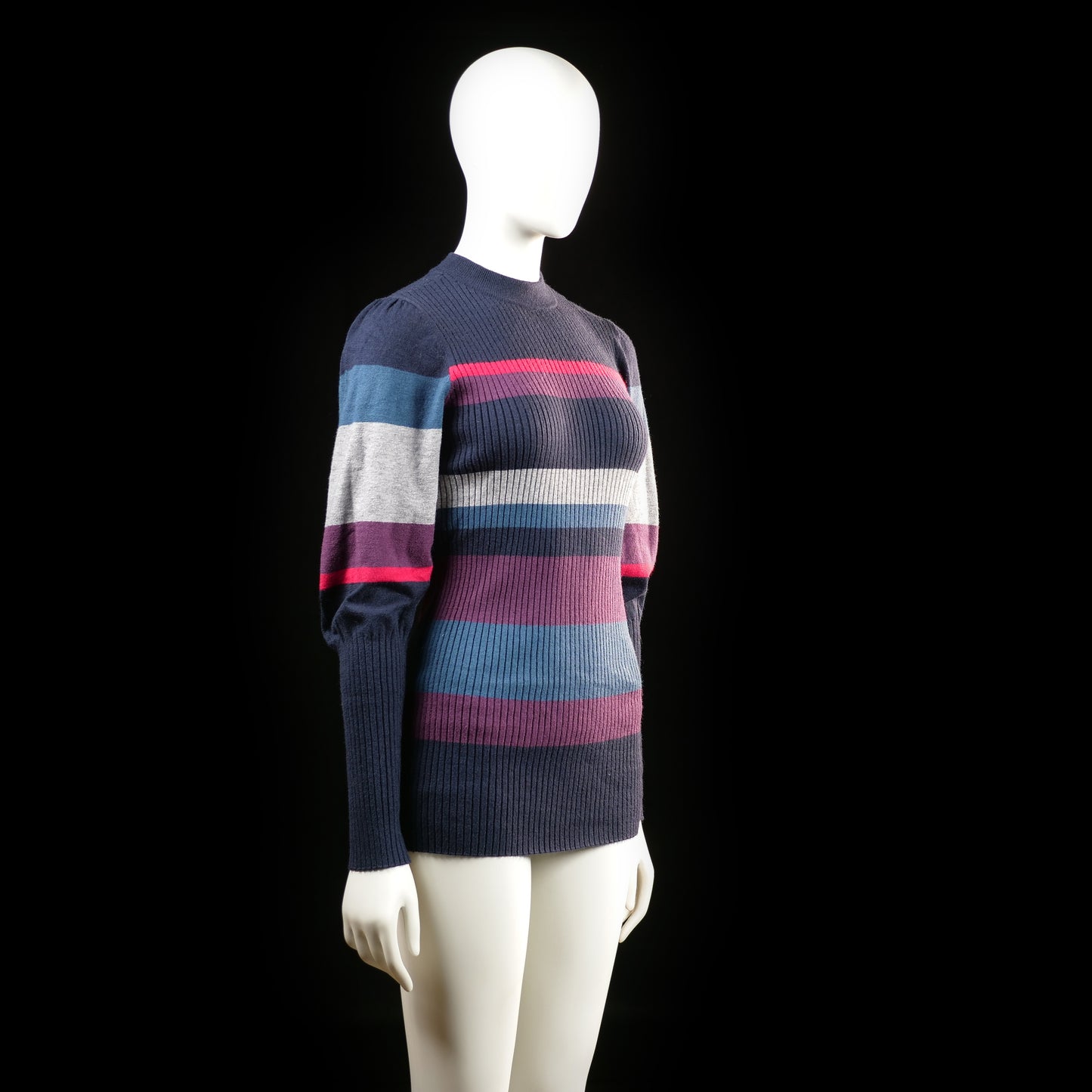 Sweater - Multicolored - Size L - (NEW)