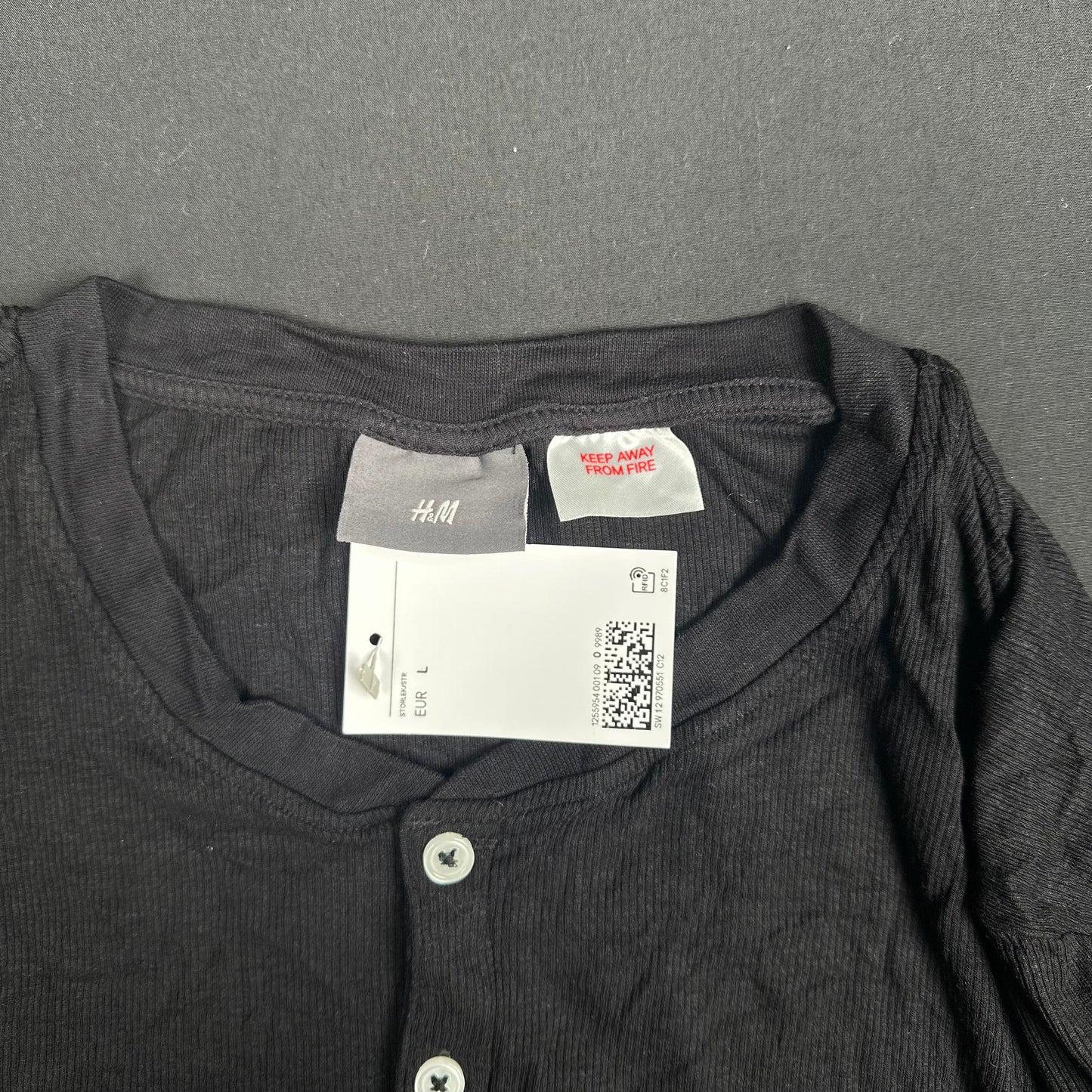 Long-sleeve top - Black - Size L - (NEW)