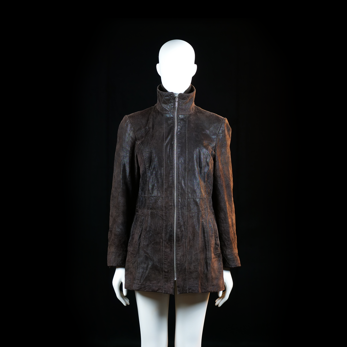 Donna - Leather jacket - Dark Brown - Size 40 - Long leather jacket with a high stand collar, front zipper closure, and vertical seam detailing at the waist. Hem extends to upper thighs with a slightly flared silhouette.